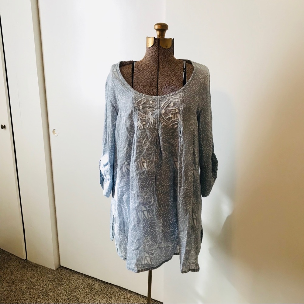 Cotton blue and white Tunic with embroidery